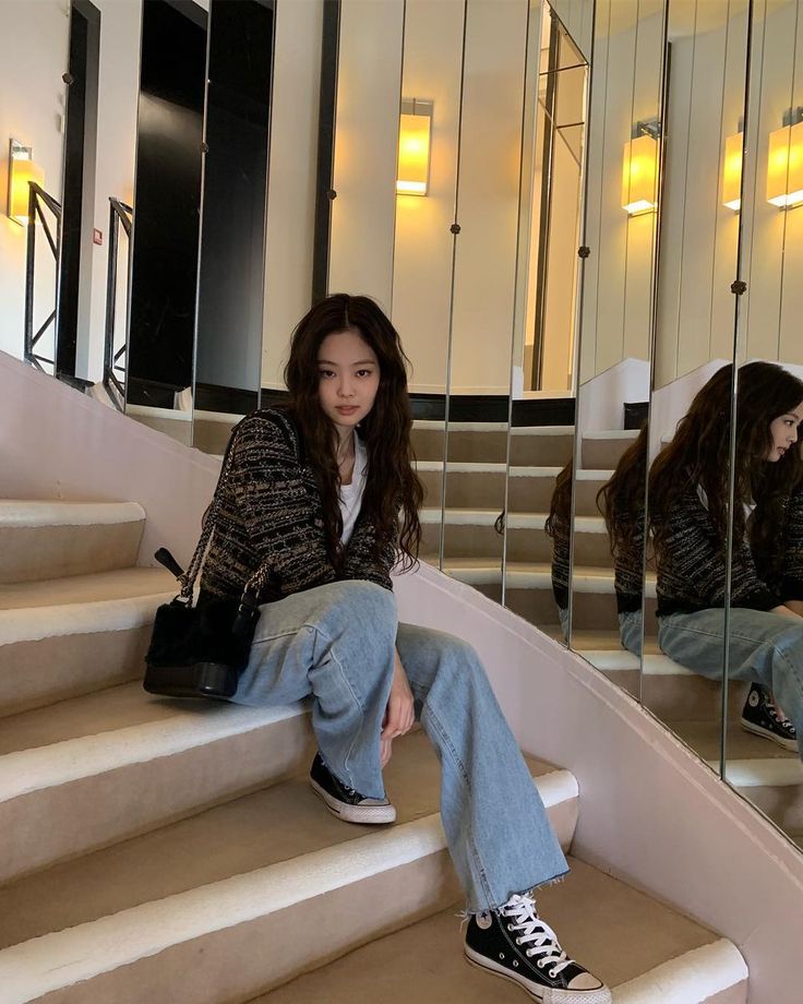 패션 컨버스 스니커즈 연예인 스타일 모델