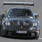 포르쉐 911 992 gt2 rs 괴물 공개 뉘르부르크링 서킷 고성능 실루엣