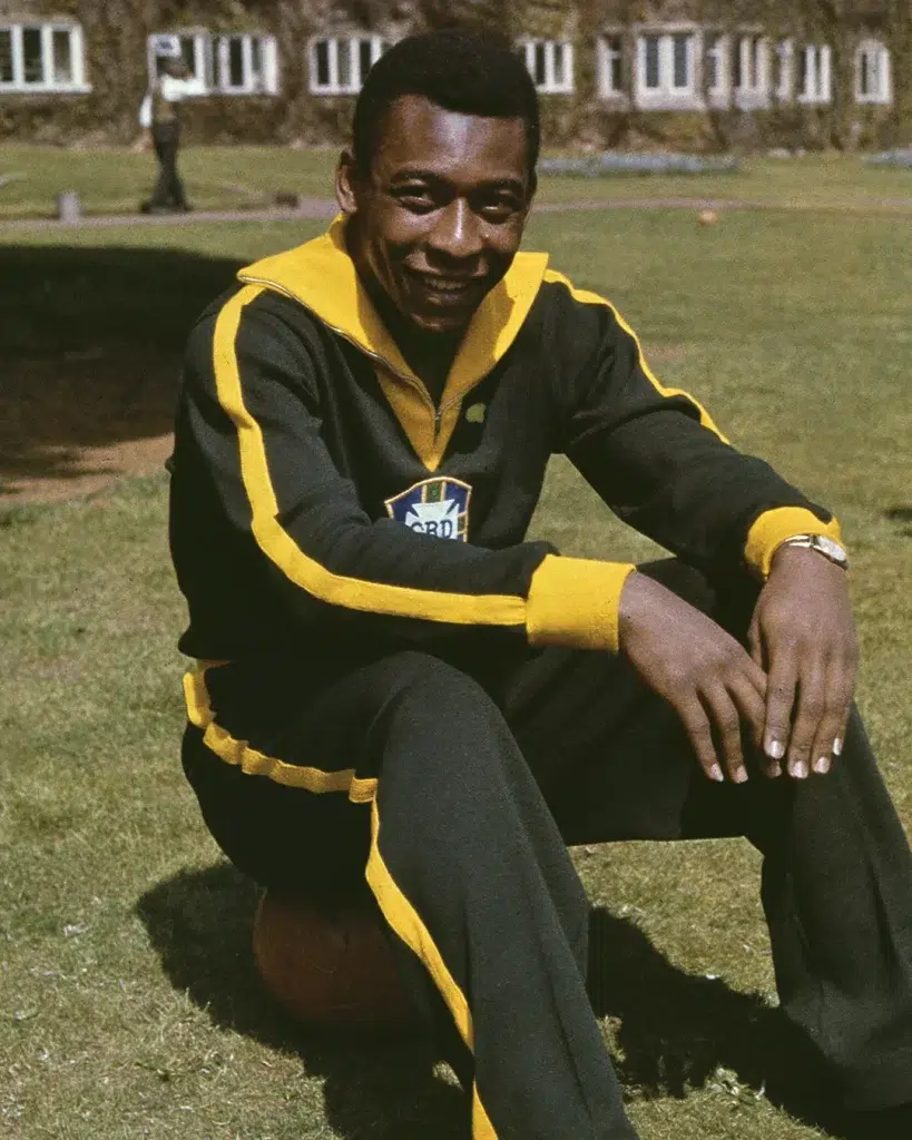 펠레의 시대에서 메시의 대관식까지: 아디다스 월드컵 공인구 50년의 역사 2 축구 축구공 공인구 아디다스 월드컵 펠레 상징 디자인 혁신 기술