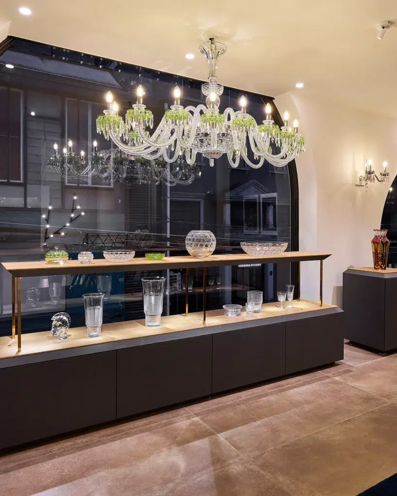 가을 나들이 지도: 지난달 서울에 새로 문을 연 브랜드 스토어 9 2 패션 옷 브랜드 오픈 리뉴얼 스토어 서울 핫플