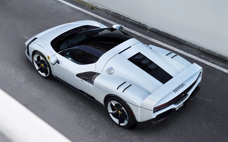 F40의 영혼을 입다: 페라리, 새로운 원오프 모델 'SC40' 공개 3 페라리 슈퍼카 레전드 f40 sc40 전설 귀환 원오프 모델 단한대