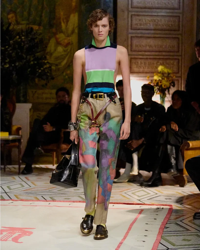 베르사체 컬렋션 데뷔 디자이너 다리오비탈레 명품