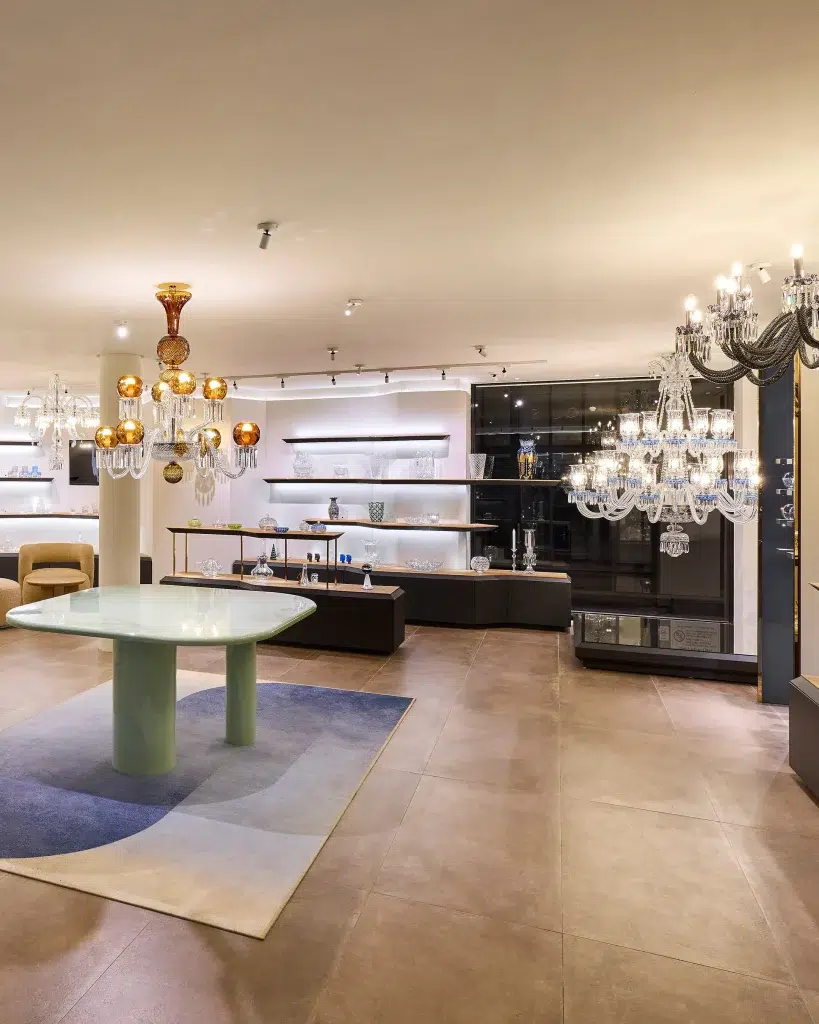 가을 나들이 지도: 지난달 서울에 새로 문을 연 브랜드 스토어 9 5 패션 옷 브랜드 오픈 리뉴얼 스토어 서울 핫플