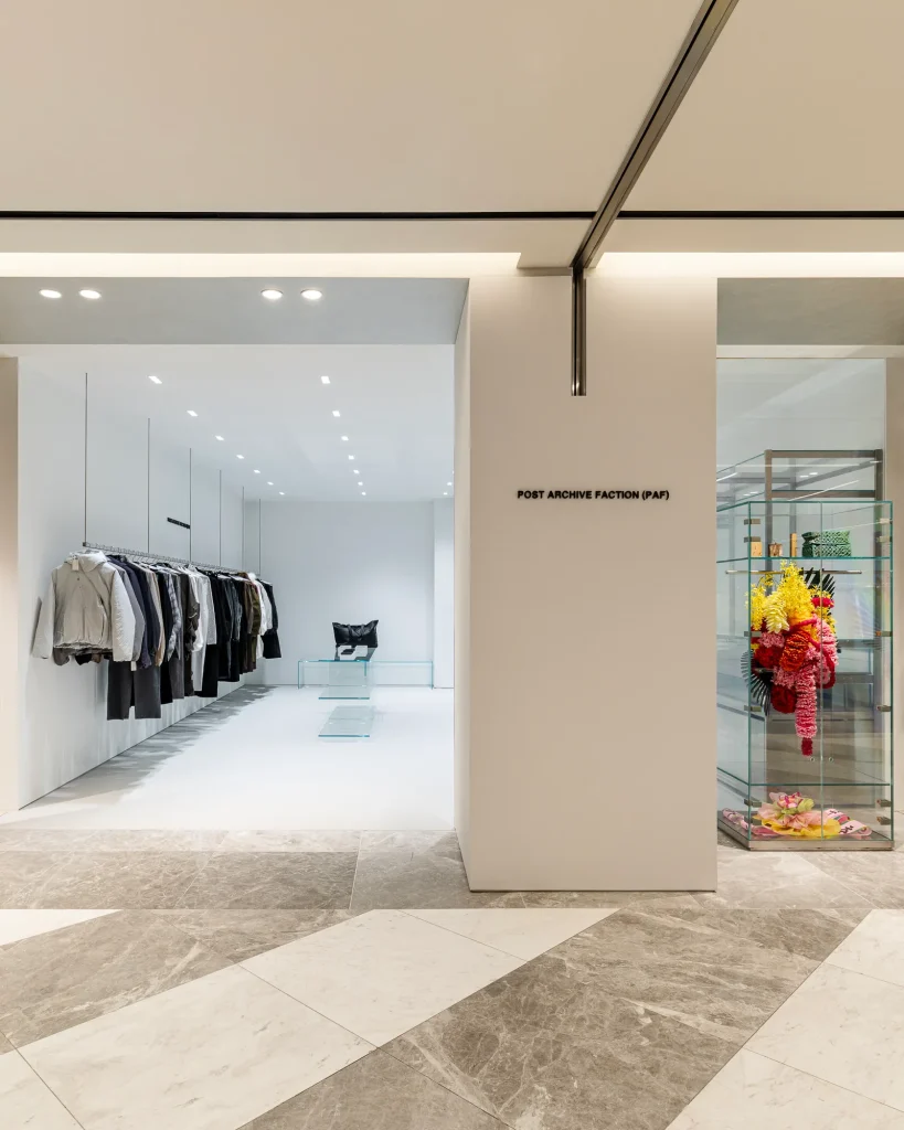 가을 나들이 지도: 지난달 서울에 새로 문을 연 브랜드 스토어 9 6 패션 옷 브랜드 오픈 리뉴얼 스토어 서울 핫플