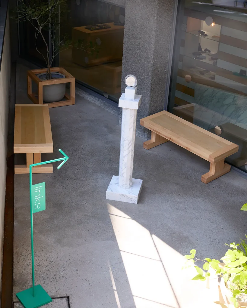 가을 나들이 지도: 지난달 서울에 새로 문을 연 브랜드 스토어 9 11 패션 옷 브랜드 오픈 리뉴얼 스토어 서울 핫플