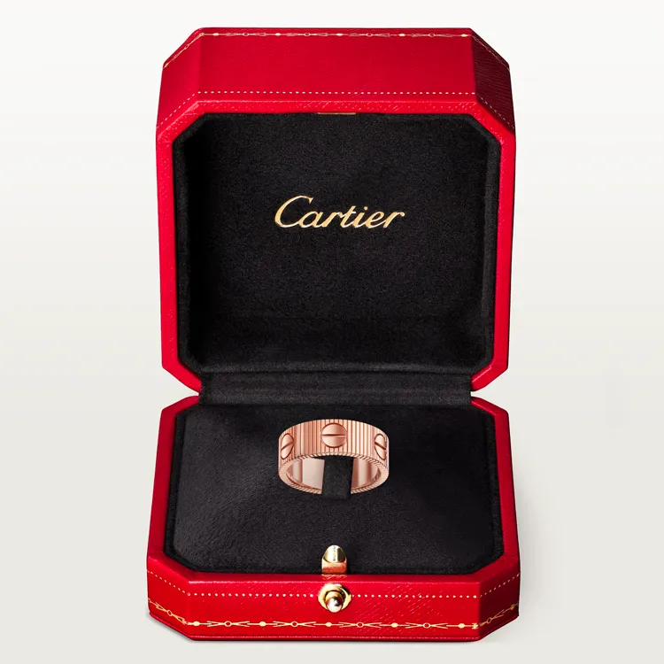 까르띠에 러브 언리미티드 컬렉션 공개 새로운 챕터 반지 팔찌 주얼리 하이주얼리 명품 럭셔리