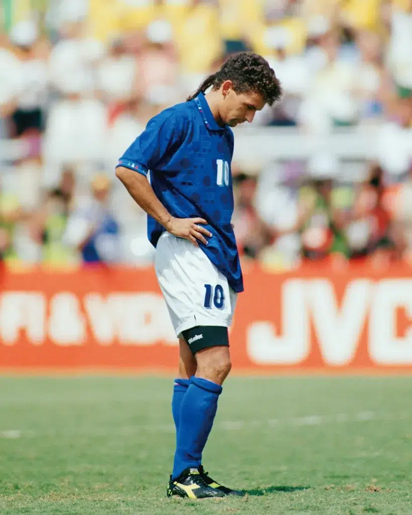 펠레의 시대에서 메시의 대관식까지: 아디다스 월드컵 공인구 50년의 역사 12 축구 축구공 공인구 아디다스 월드컵 펠레 상징 디자인 혁신 기술