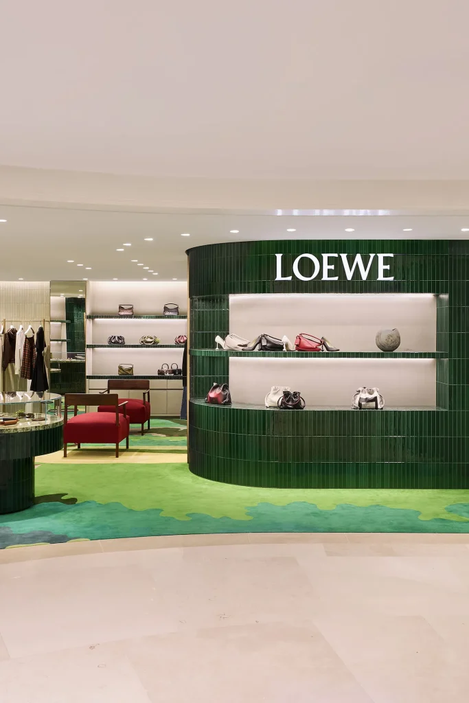 가을 나들이 지도: 지난달 서울에 새로 문을 연 브랜드 스토어 9 17 패션 옷 브랜드 오픈 리뉴얼 스토어 서울 핫플