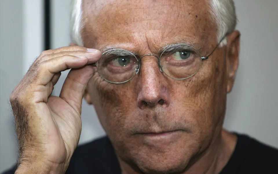 giorgio Armani and his legacy of timeless elegance 5 패션 아르마니 조르지오 유산 우아함 디자이너 디자인 패션 명품 럭셔리 미니멀리즘 혁명가 수트