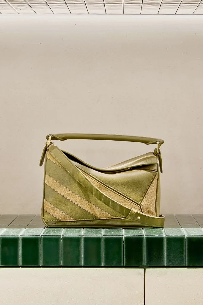 가을 나들이 지도: 지난달 서울에 새로 문을 연 브랜드 스토어 9 21 패션 옷 브랜드 오픈 리뉴얼 스토어 서울 핫플