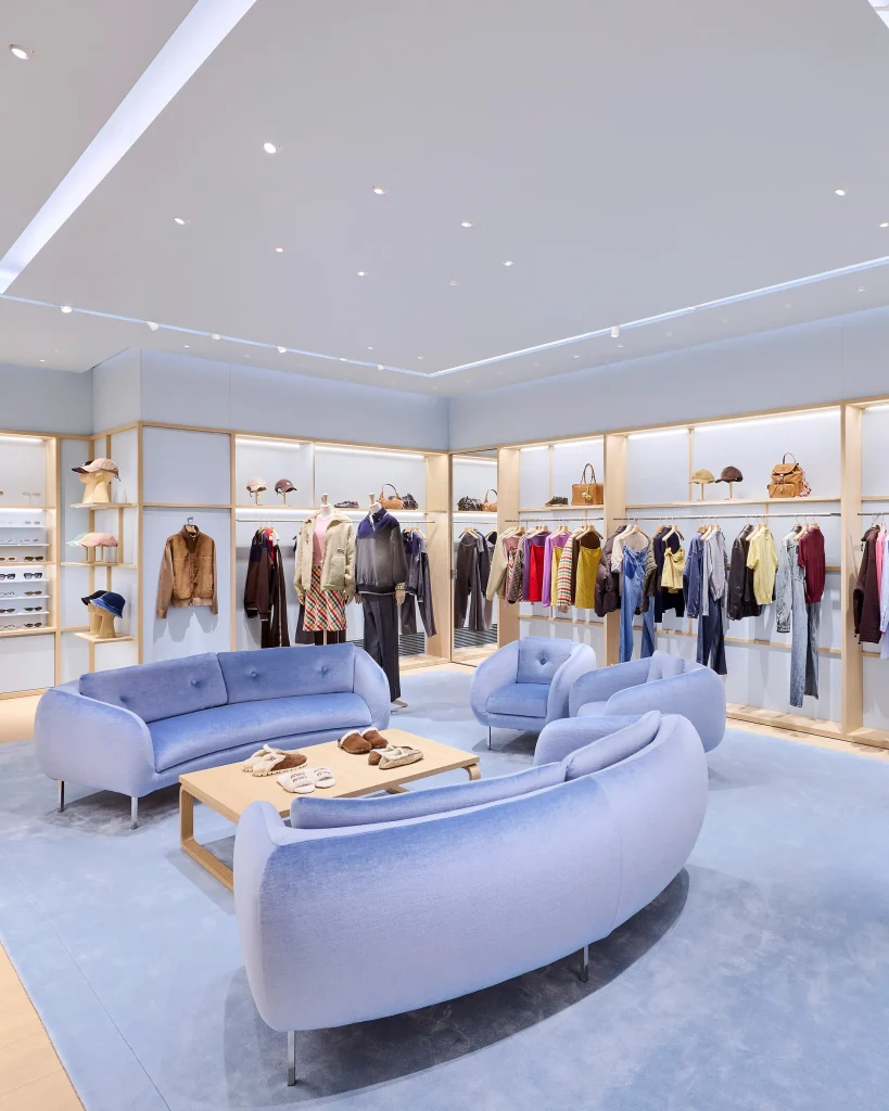 가을 나들이 지도: 지난달 서울에 새로 문을 연 브랜드 스토어 9 24 패션 옷 브랜드 오픈 리뉴얼 스토어 서울 핫플