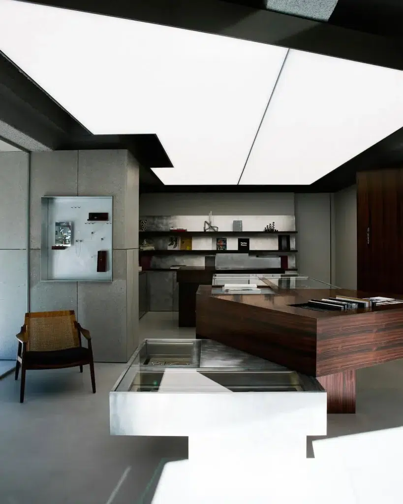 가을 나들이 지도: 지난달 서울에 새로 문을 연 브랜드 스토어 9 33 패션 옷 브랜드 오픈 리뉴얼 스토어 서울 핫플