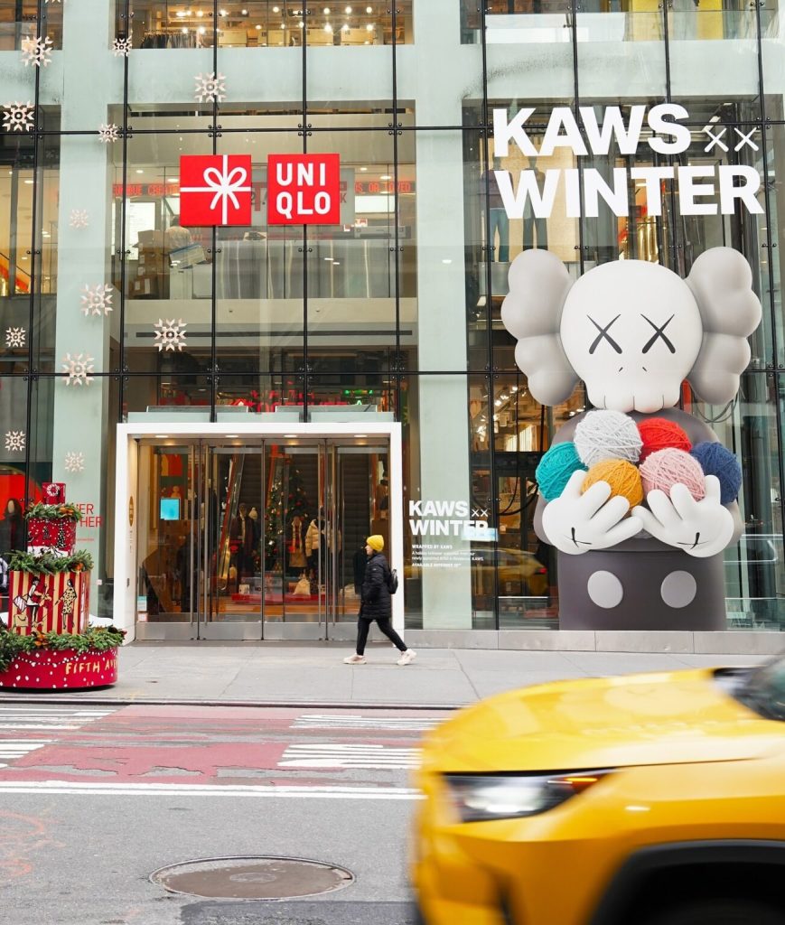 uNIQLO x KAUS 'KAUS Winter': a warm winter dressed in art 2 유니클로 카우스 협업 윈터 컬렉션 니트 티셔트