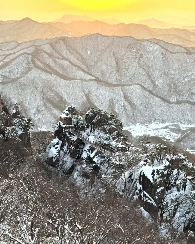 올겨울 놓치지 말아야 할 국내 눈꽃 산행 코스 6 4 등산 겨울 눈 눈꽃 산행 코스 국내