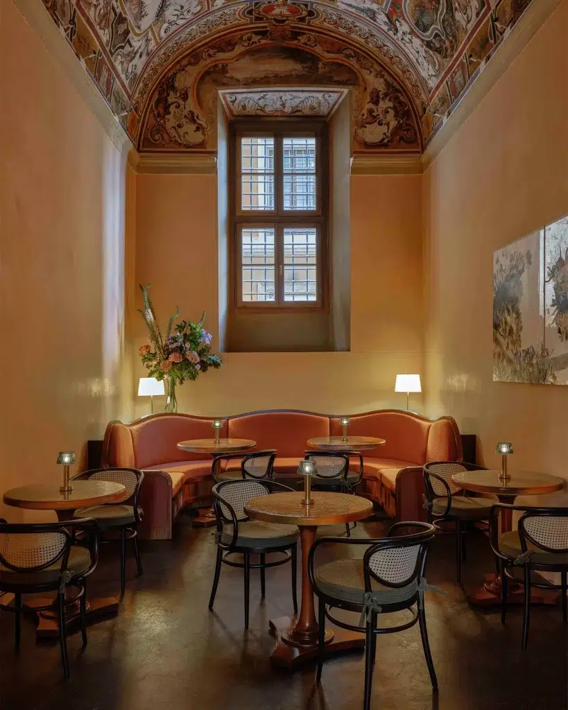 루카 구아다니노 감독이 총괄 연출한 호텔 ‘팔라초 탈리아’가 개관했다 7 루카 구아다니노가 총괄 연출한 로마 호텔 팔라초 탈리아 개관